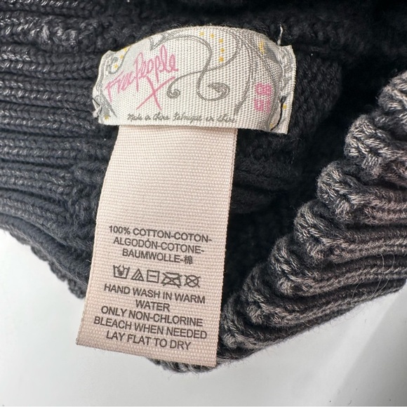 Free People Stormi Washed Black Cable Beanie Cotton Hat - Picture 3 of 4